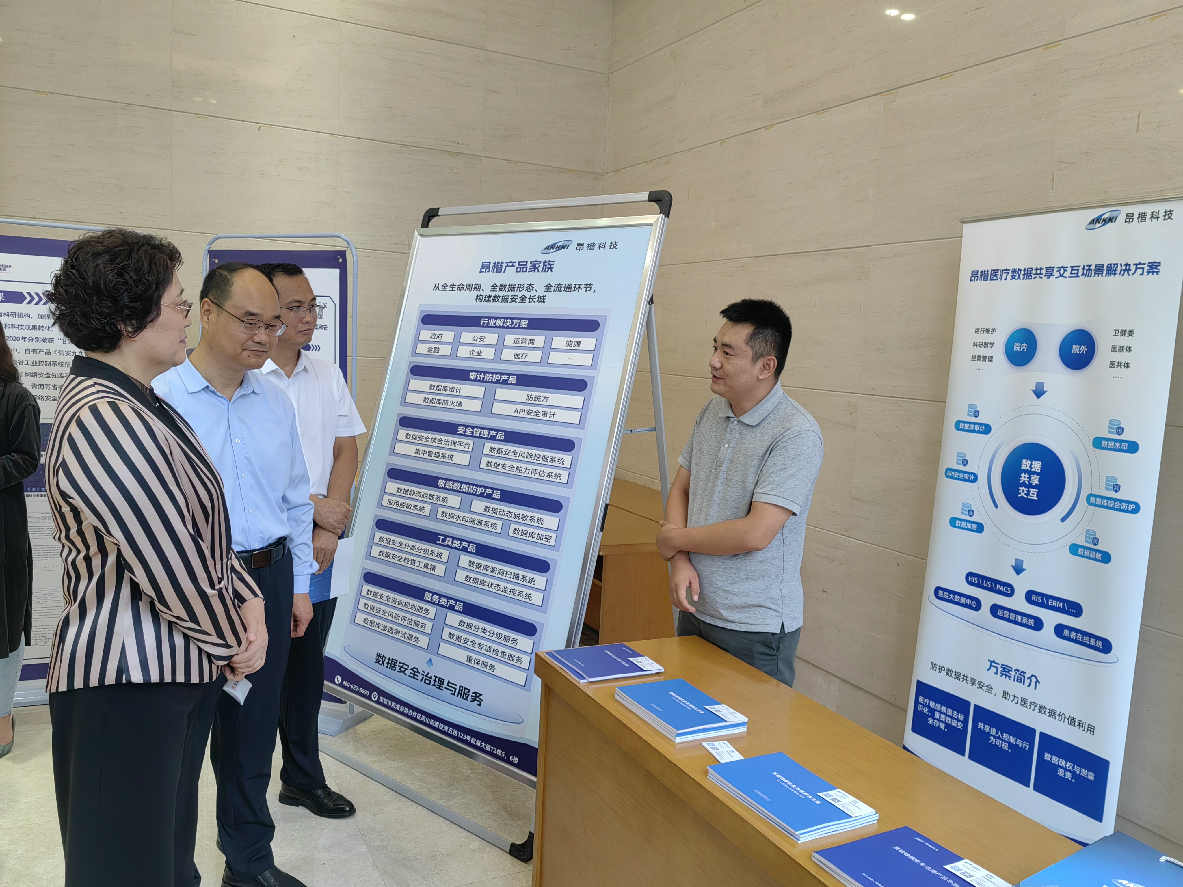 f279c7bd19a9389beb3e34fee661f51b.jpg f279c7bd19a9389beb3e34fee661f51b.jpg